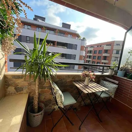 Apartment Amplio, Vistas, Garaje Y Piscina. Castro Urdiales